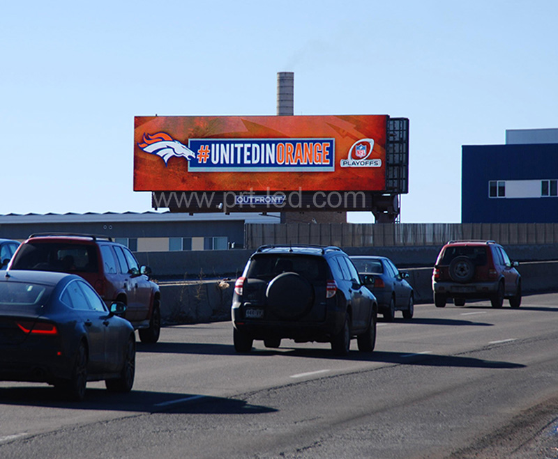 Outdoor Full Color Digital Display LED Billboard with 3.8V P10 Modules