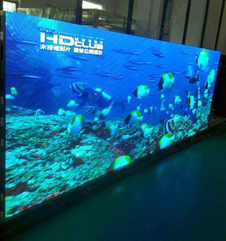 Slim Indoor P4 Full Color LED Display Panel with 576X576mm
