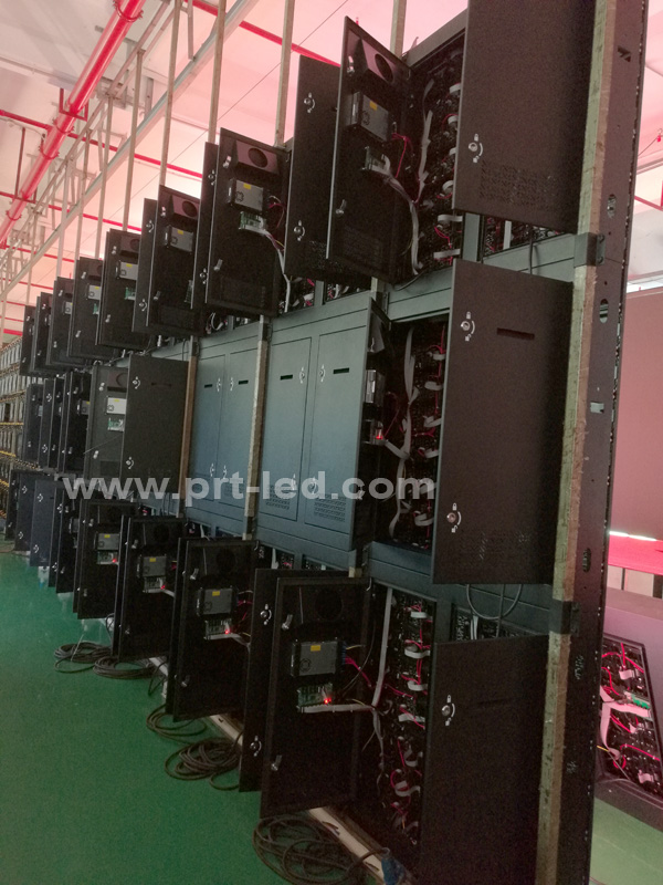 P4 Indoor Full Color LED Video Wall with Front Access by Magnets