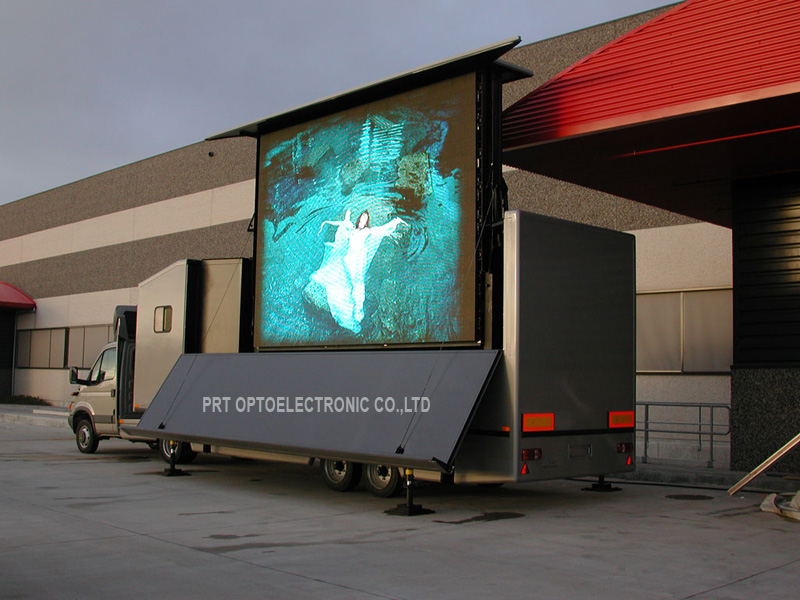 Truck Mounted Mobile LED Advertising Screen Made with Energy-Saving P10 Modules (3.8V)
