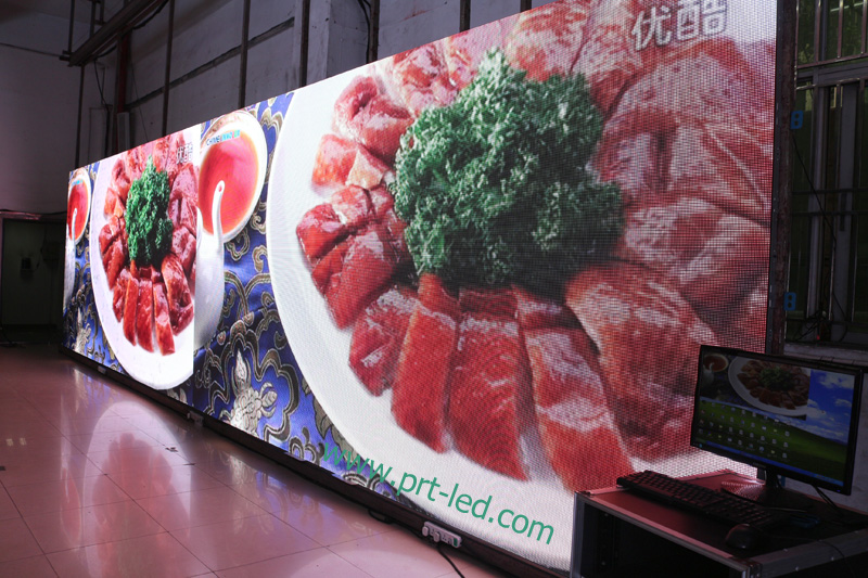 SMD3535 Outdoor P10 Full Color LED Display with Die-Casting Cabinet