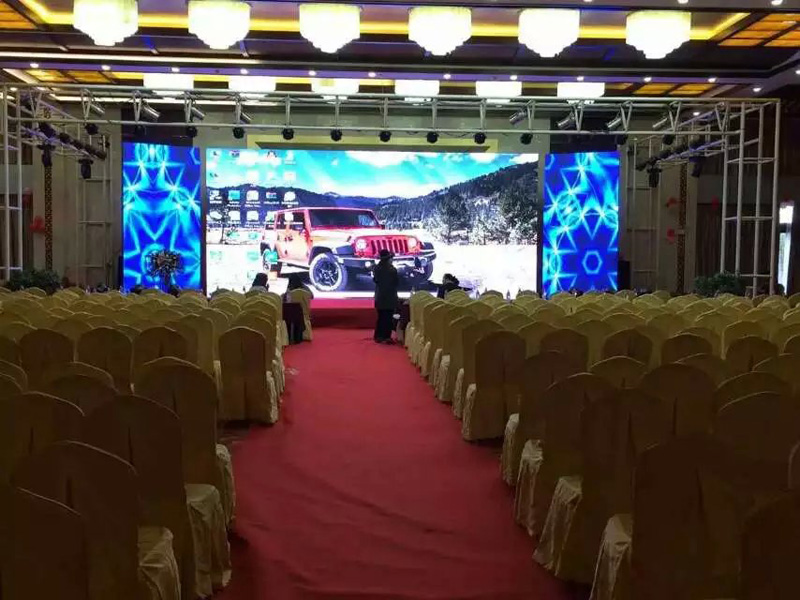 Indoor LED Display with Slim Aluminum Panel P4.8(1/10 scan 576X576mm)